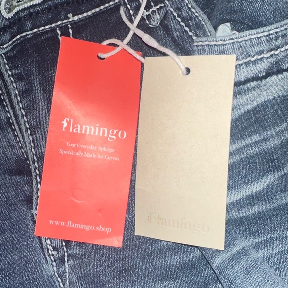 flamingo women’s flare jeans. - Picture 3 of 5